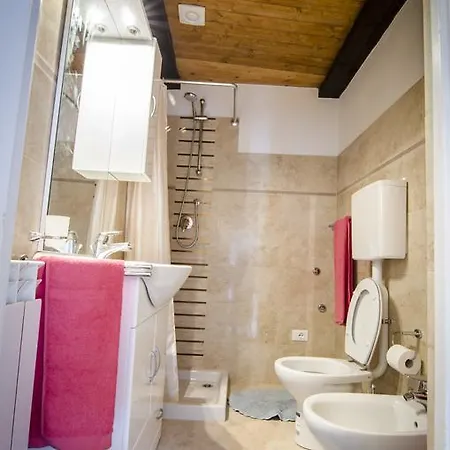 Carrerapiana Apartment