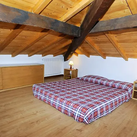 Carrerapiana Apartment *